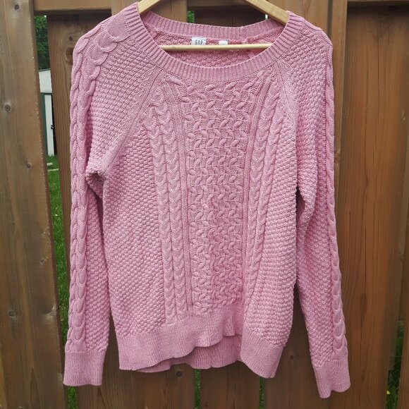 Beautiful Pink GAP for Good Sweater Medium - Picture 2 of 4